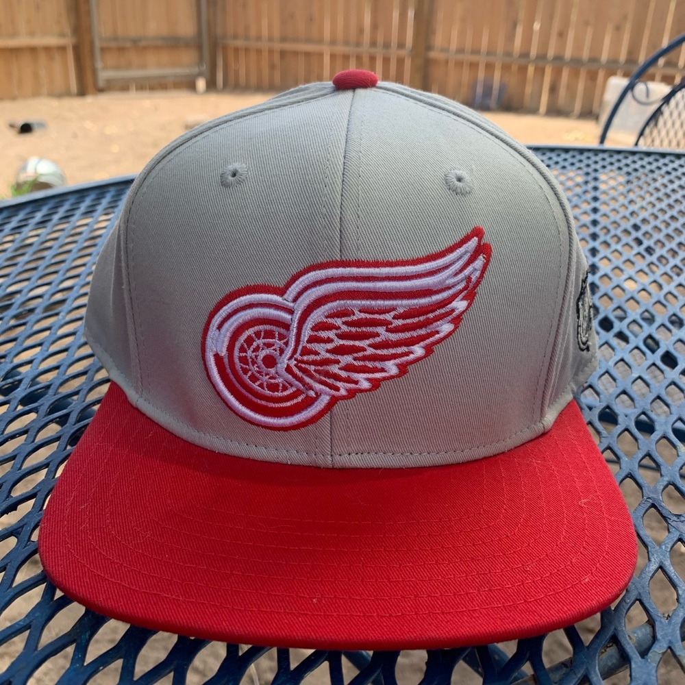Detroit Red Wings Hat (Adjustable)